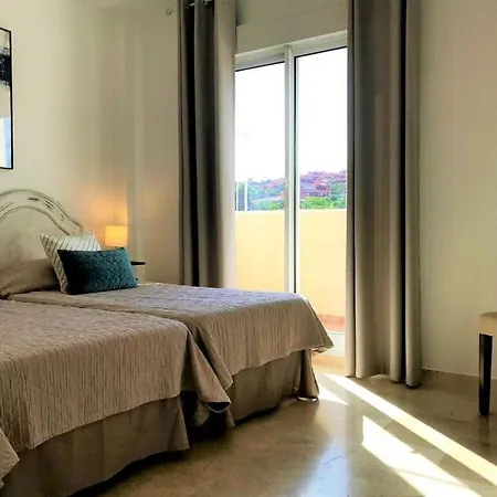 Penthouse Bermuda 2 Nyaraló Estepona