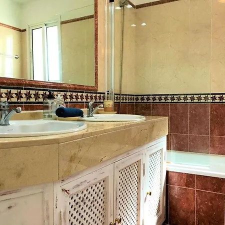 Penthouse Bermuda 2 Prázdninový dům Estepona